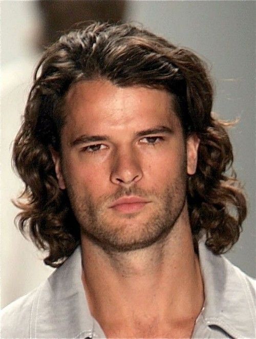 Shoulder-Length Hairstyle